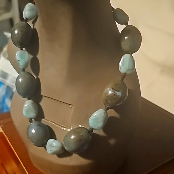 Vintage Chucky Navajo Natural Green/Blue Turquoise & Silpada Gemstone Necklace - Picture 4 of 7